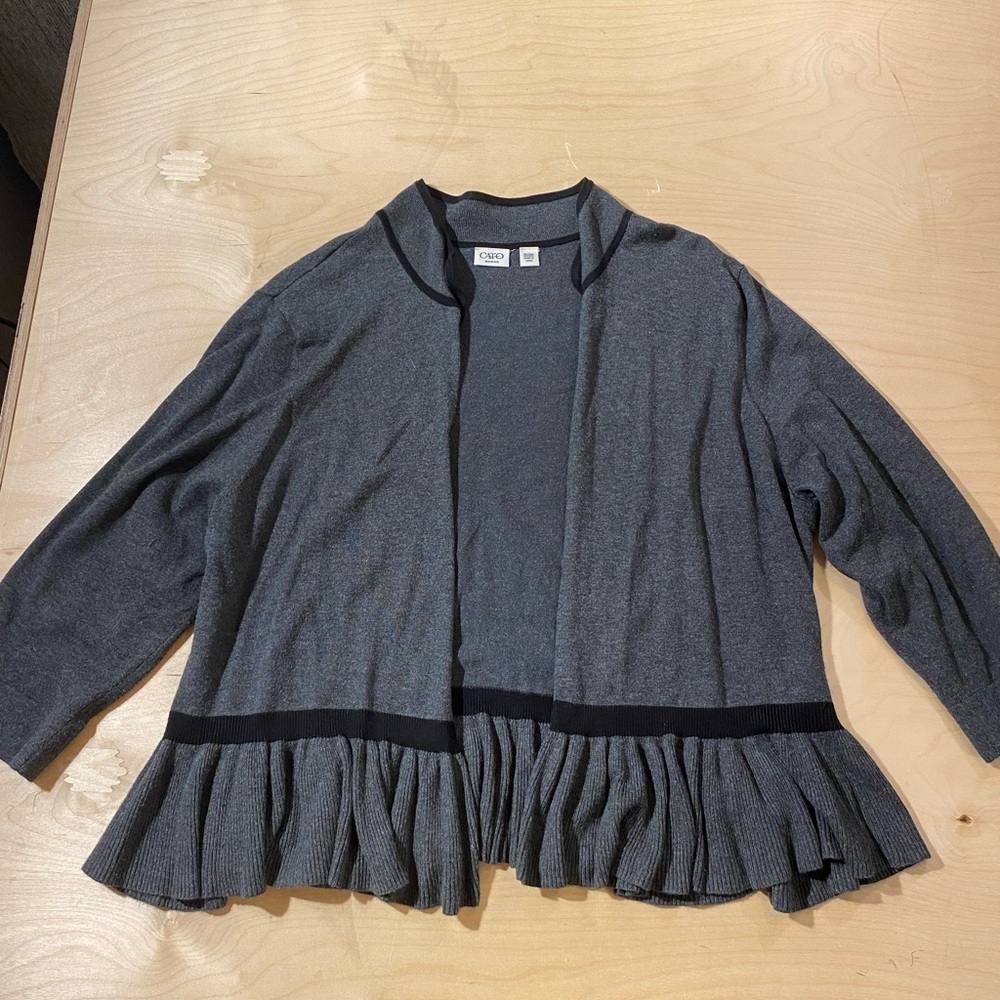 Cato Woman’s Sweater Cardigan 26/28W (AY)